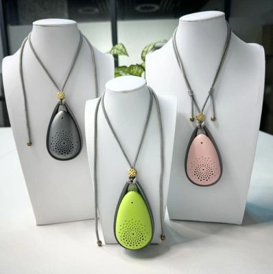 21 uur batterijduur Draagbaar draagbaar luchtfilter voor bescherming tegen allergenen 96*56*33mm